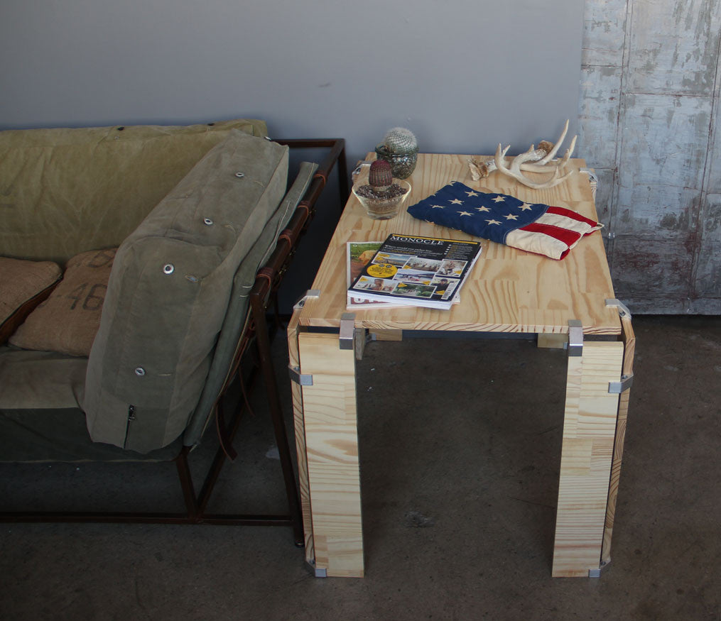 DIY plywood end table with PLY90 plywood clip bracket